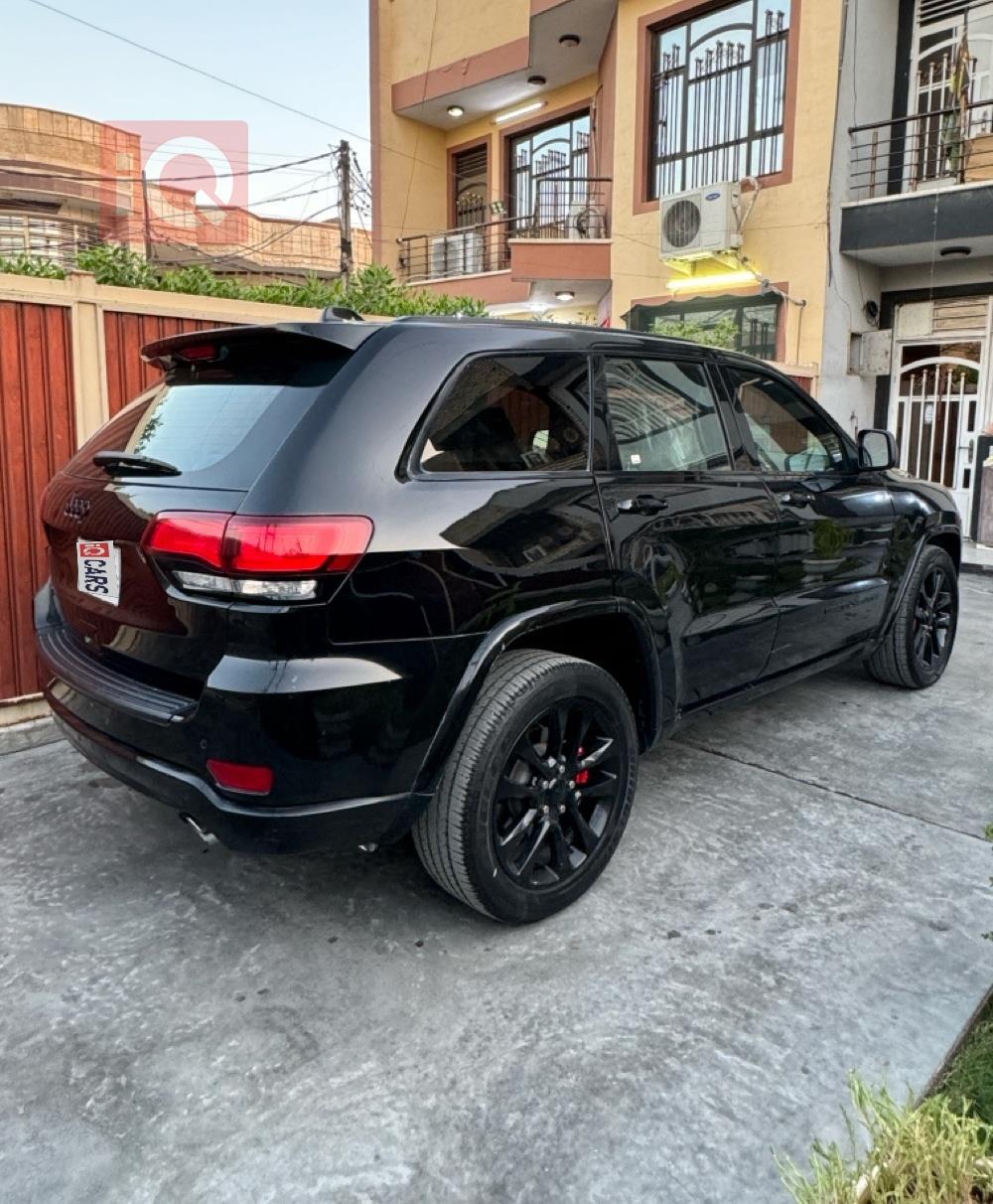 جيب جراند شيروكي